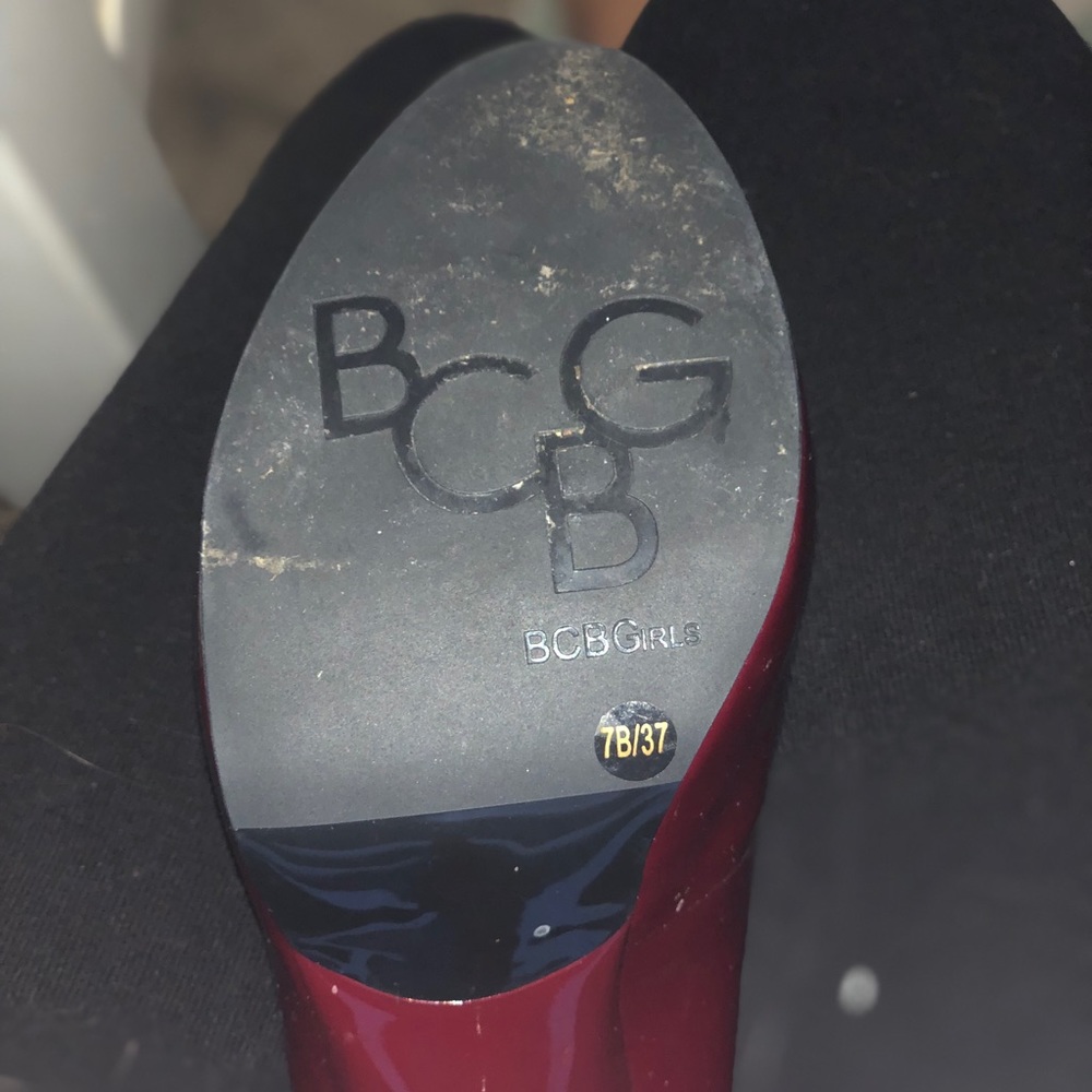 BCBGeneration Maroon Pumps - Picture 4 of 4